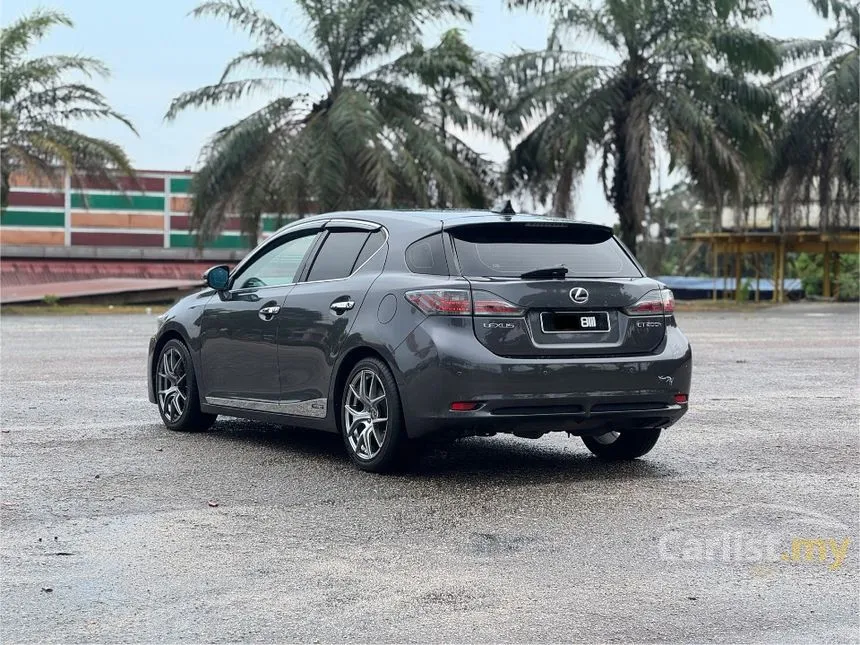2012 Lexus CT 200h Luxury Hatchback