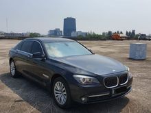 2011 BMW 740Li Luxury TDP 100 JUTA Langsung Bawa Pulang Mobil