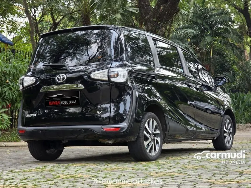 2019 Toyota Sienta V MPV