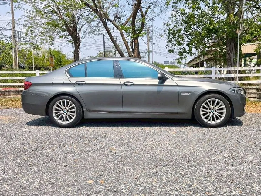 2014 BMW 528i Luxury Sedan