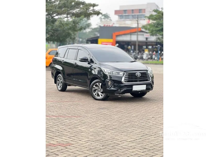 2022 Toyota Kijang Innova V Luxury MPV
