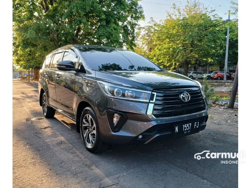 Jual Mobil Toyota Kijang Innova 2022 V 2.4 di Jawa Timur Automatic MPV Abu