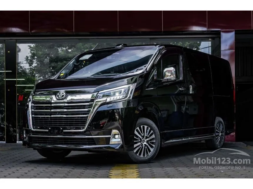Jual Mobil Toyota GranAce 2023 Premium 2.8 di Banten Automatic Van Wagon Hitam Rp 2.300.000.000