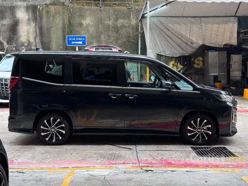 2023 Toyota Noah S-Z MPV