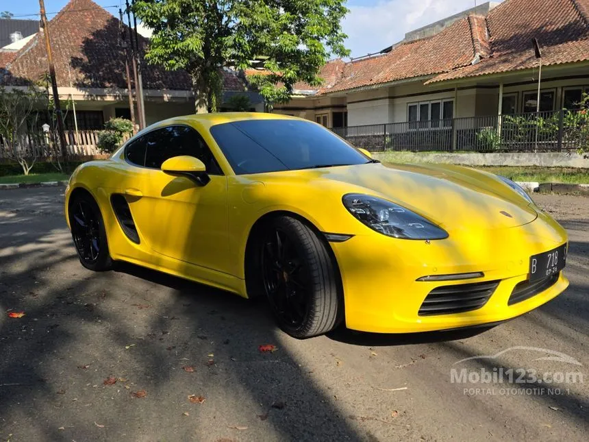 2017 Porsche 718 Cayman S Coupe