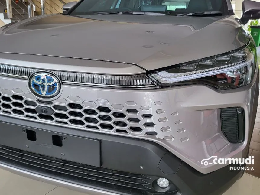 2025 Toyota Corolla Cross Hybrid SUV