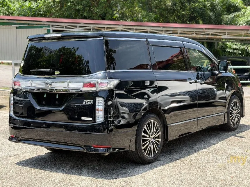 2021 Nissan Elgrand High-Way Star Urban Chrome MPV