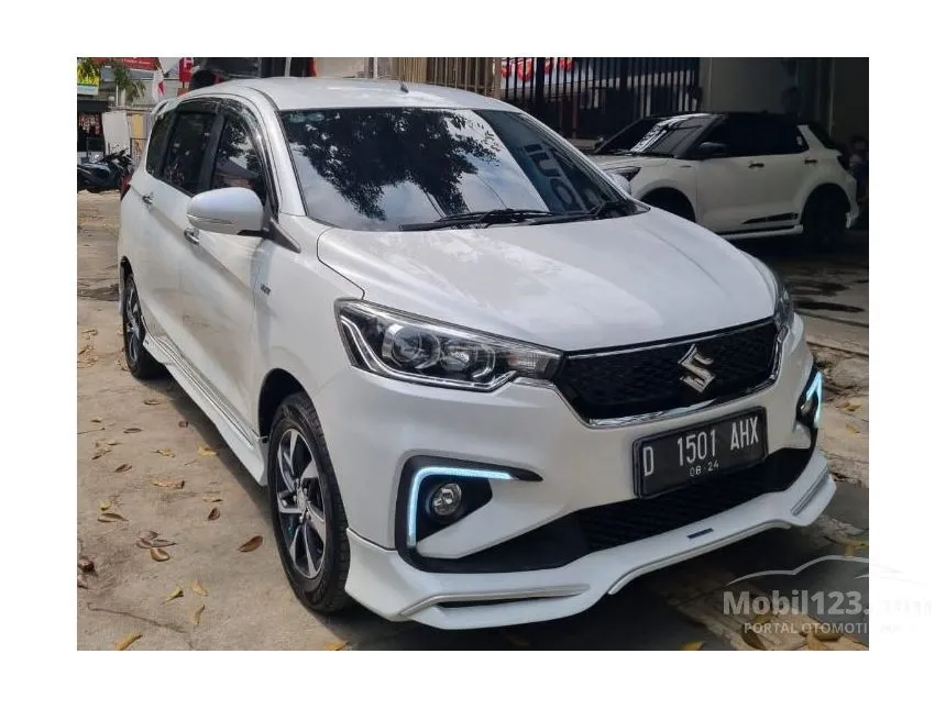 Jual Mobil Suzuki Ertiga 2019 Sport 1.5 di Jawa Barat Automatic MPV Putih Rp 215.000.000