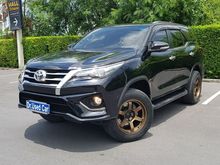 2015 Toyota Fortuner 2.8 (ปี 15-18) V 4WD Wagon AT