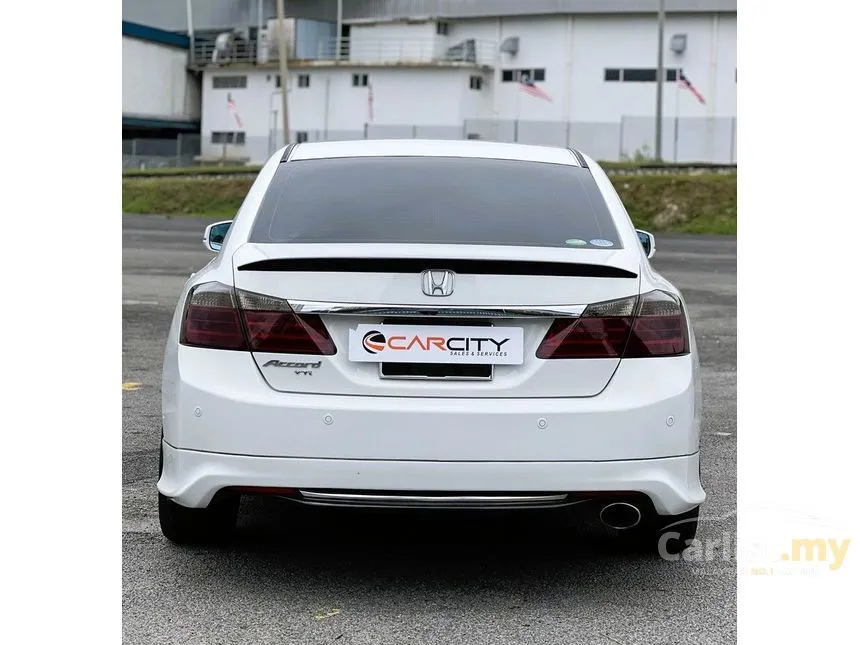 2016 Honda Accord VTi-L Sedan