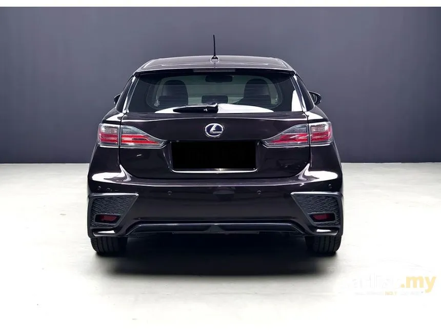 2012 Lexus CT 200h Luxury Hatchback