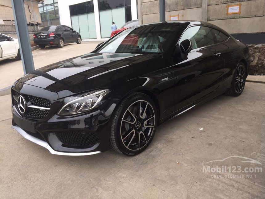 Jual Mobil Mercedes-Benz C43 AMG 2018 AMG 4Matic 3.0 di 