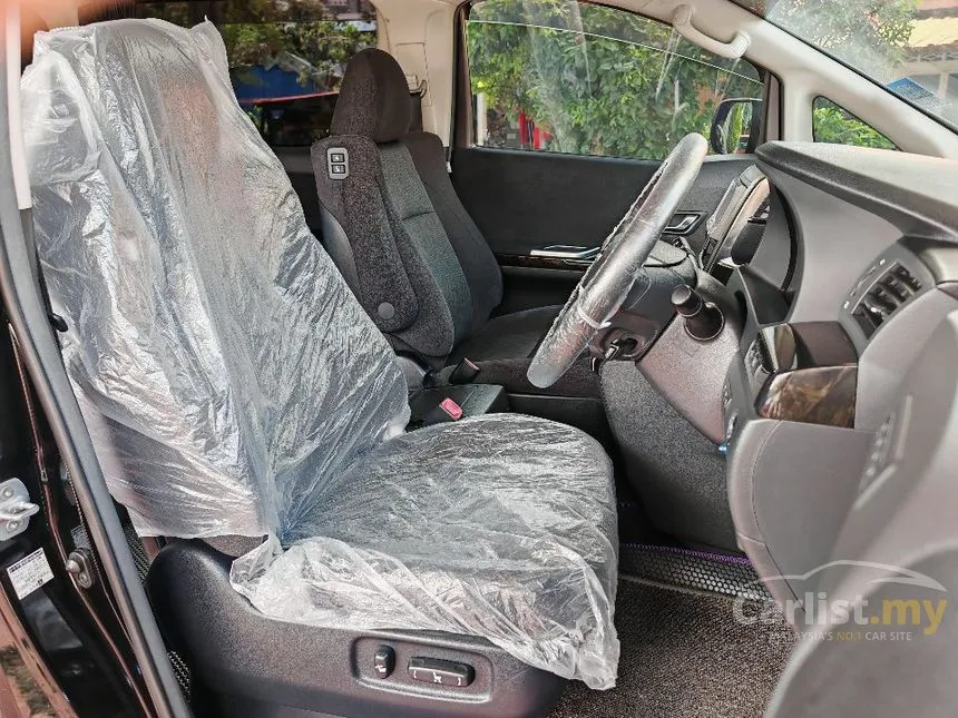 2012 Toyota Alphard G 240S MPV