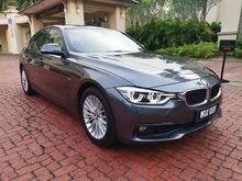 2018 BMW 318i 1.5 Luxury Sedan , Face-lift , Full Service