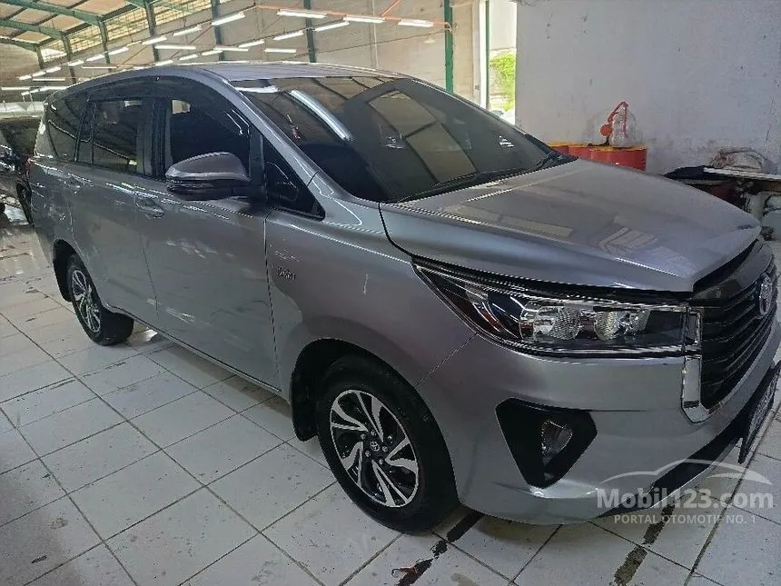 Jual Mobil Toyota Kijang Innova 2021 G 2.0 di Jawa Timur Manual MPV Silver Rp 277.000.000