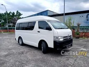 2013 Toyota Hiace 2.7 Window Van Van