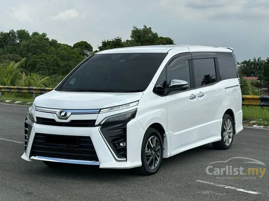 2018 Toyota Voxy V MPV