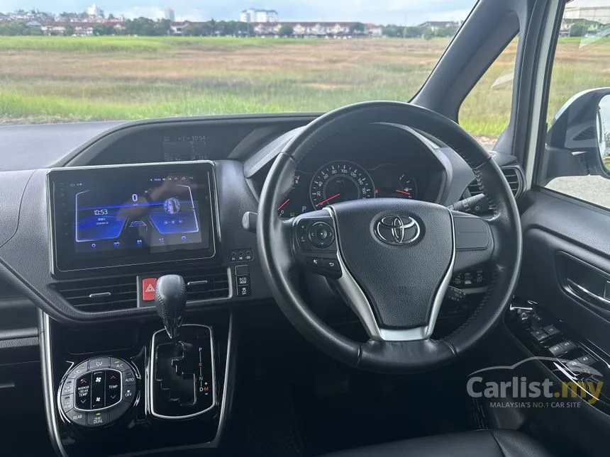 2018 Toyota Voxy V MPV