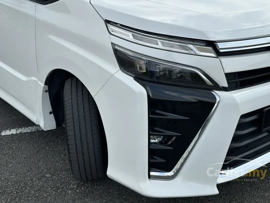 2018 Toyota Voxy V MPV