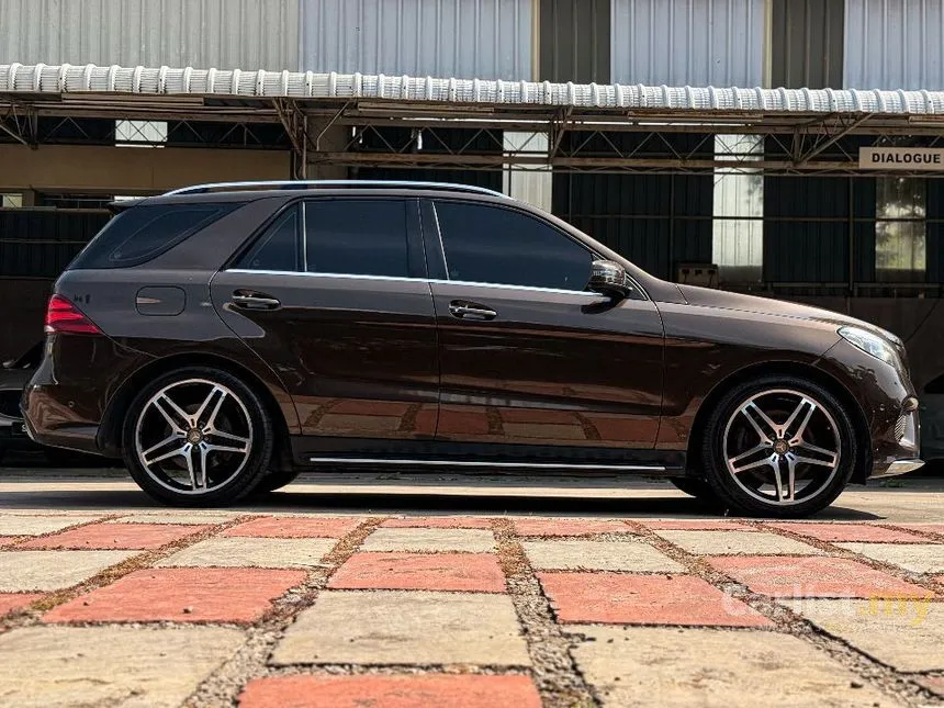 2016 Mercedes-Benz GLE400 4MATIC SUV