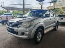 Toyota Hilux 2.5 G VNT Dual Cab Pickup 1 Owner TipTop