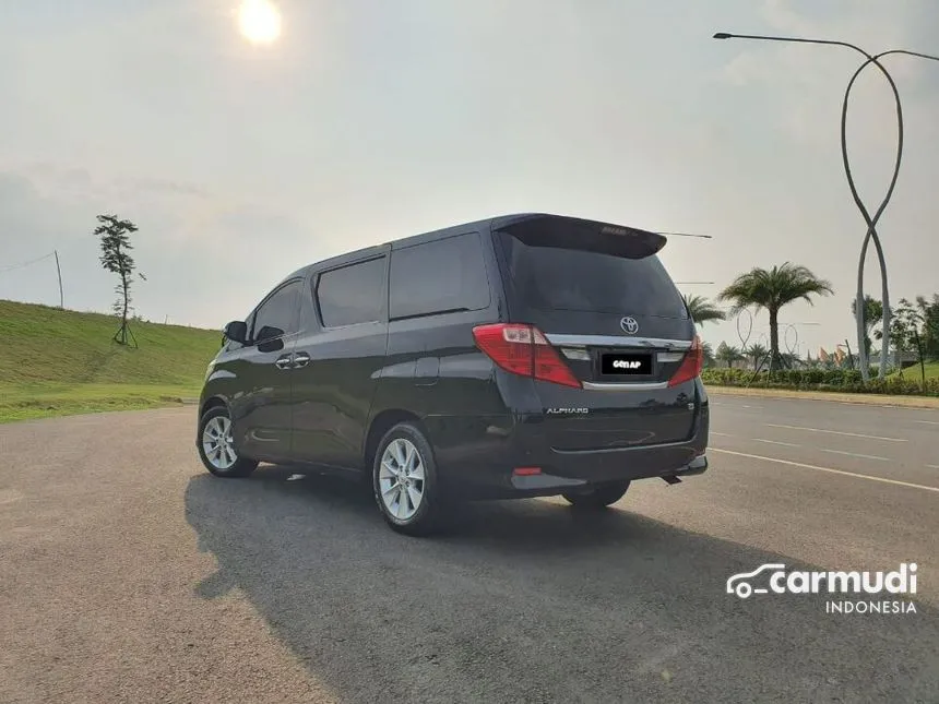 2012 Toyota Alphard X MPV