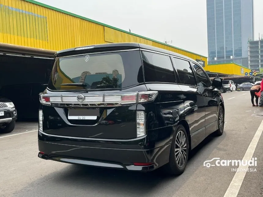 2014 Nissan Elgrand Highway Star MPV
