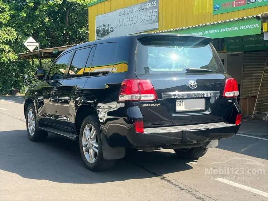 2010 Toyota Land Cruiser 200 Full spec SUV