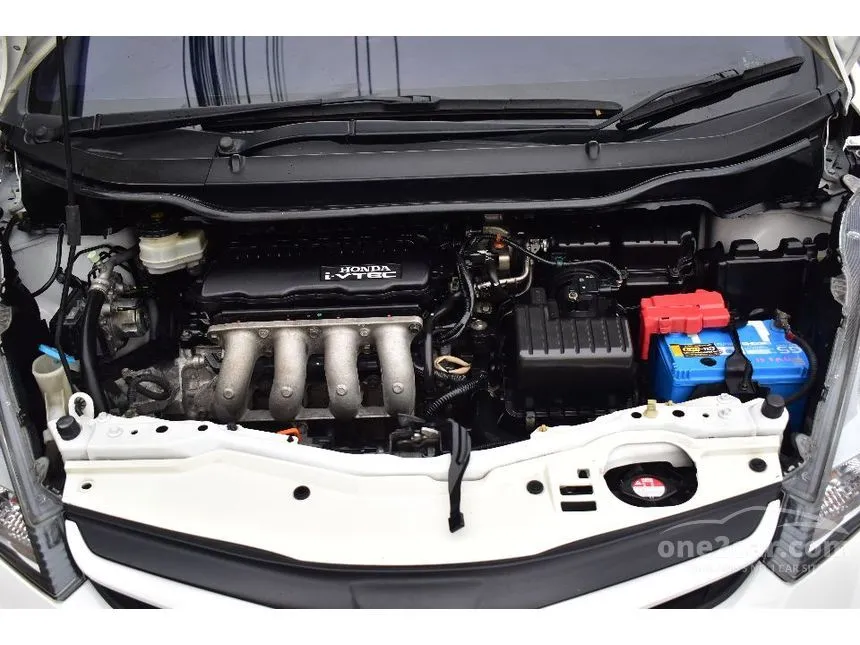2012 Honda JAZZ V Hatchback