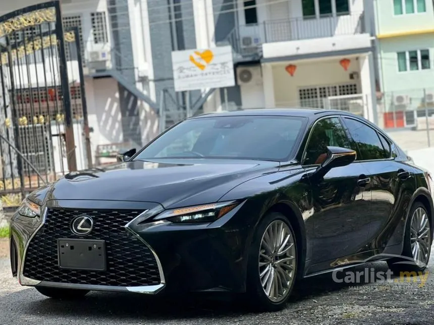 2022 Lexus IS 300 F Sport Sedan