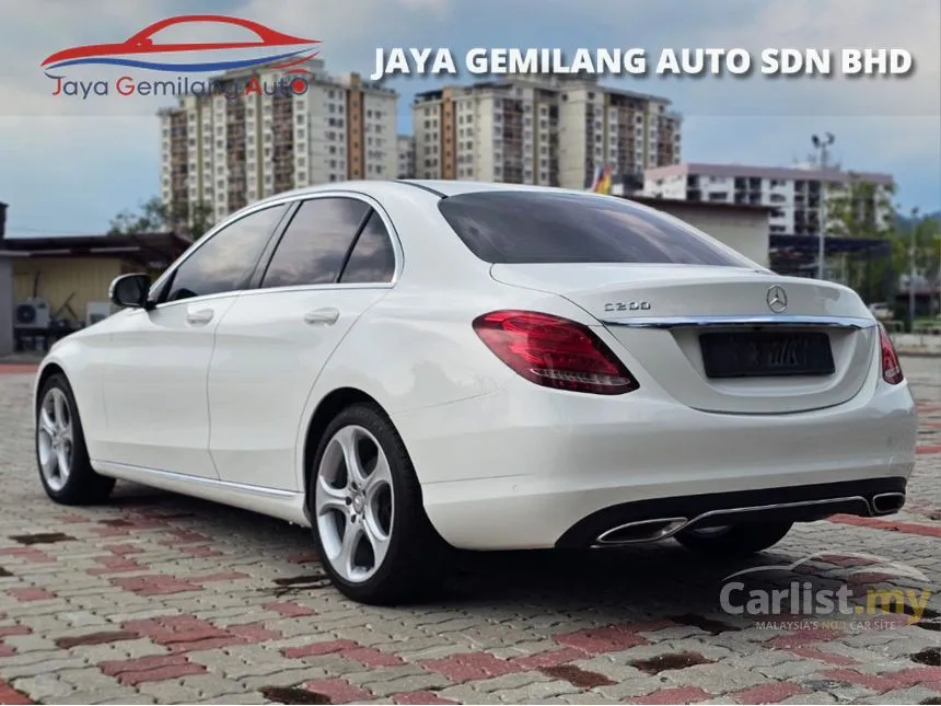 2016 Mercedes-Benz C200 Avantgarde Sedan