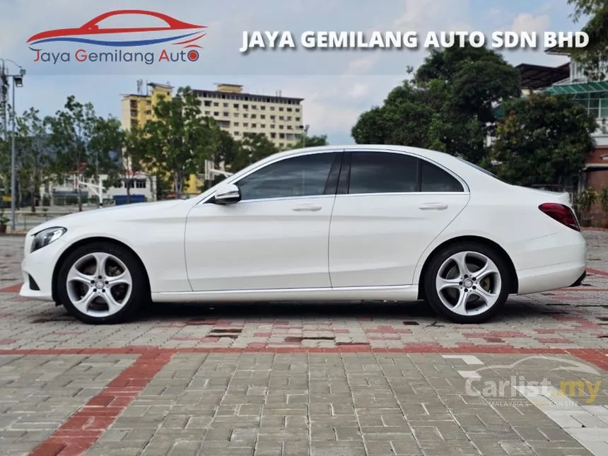 2016 Mercedes-Benz C200 Avantgarde Sedan