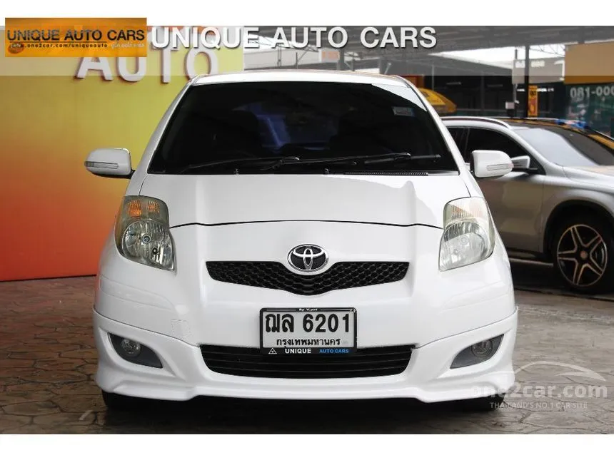 2009 Toyota YARIS E Hatchback