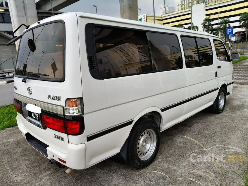 2017 CAM Placer High Roof 14 Seater Van