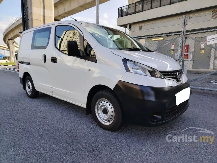 2017 Nissan NV200 Semi Panel Van