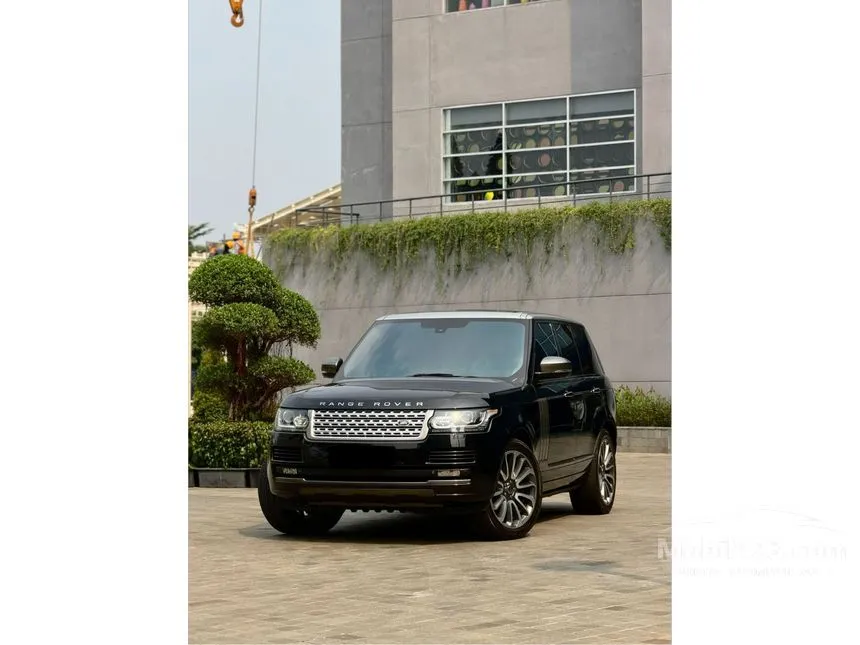 2013 Land Rover Range Rover Vogue SE SUV