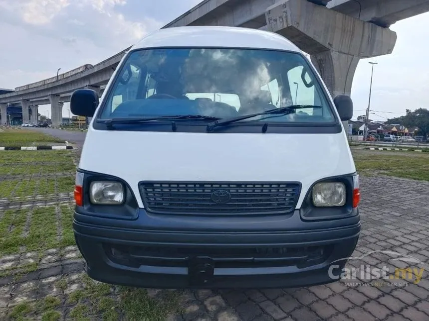 2005 Toyota Hiace Van