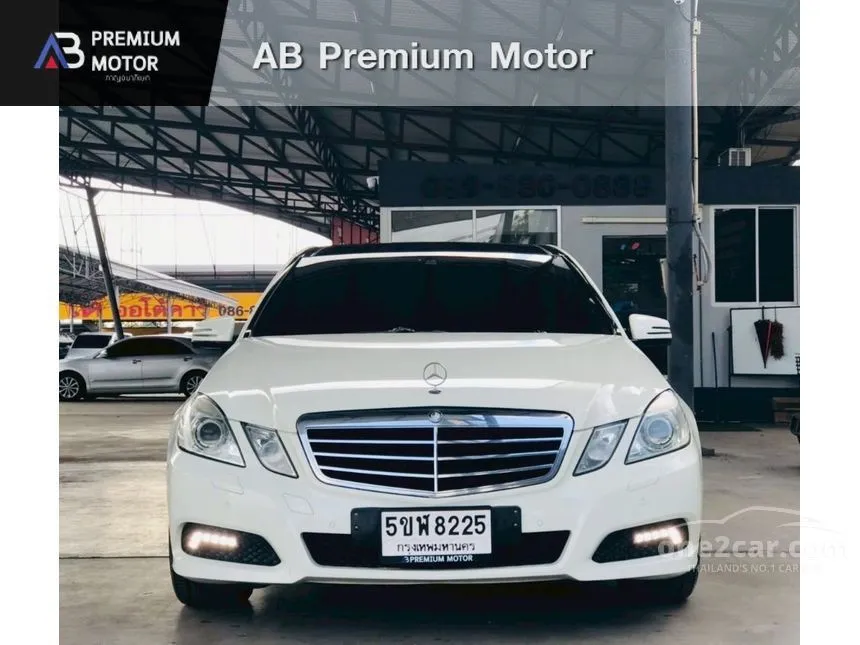 2011 Mercedes-Benz E250 Avantgarde CGI BlueEFFICIENCY Sedan