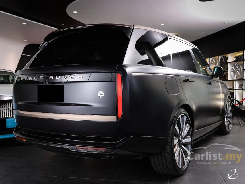 2025 Land Rover Range Rover P615 SV SUV