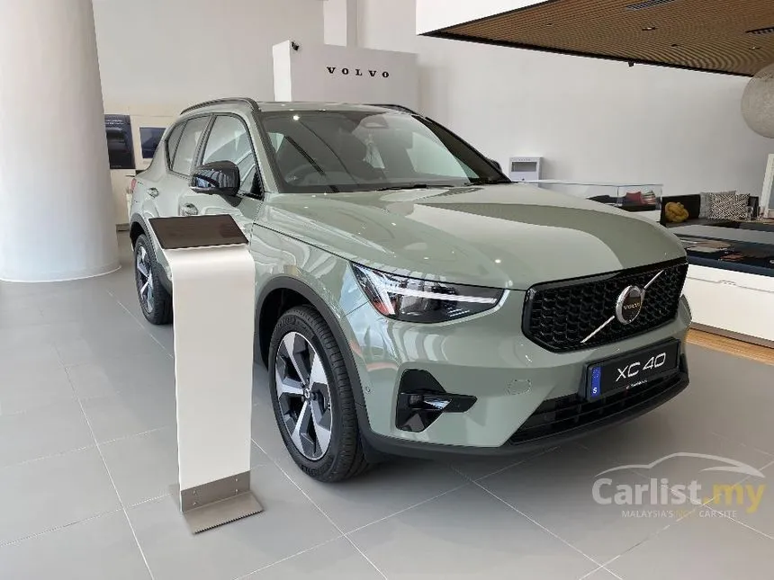 2024 Volvo XC40 B5 Ultimate SUV