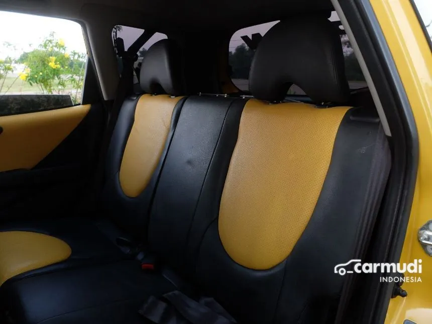 2005 Honda Jazz VTEC Hatchback