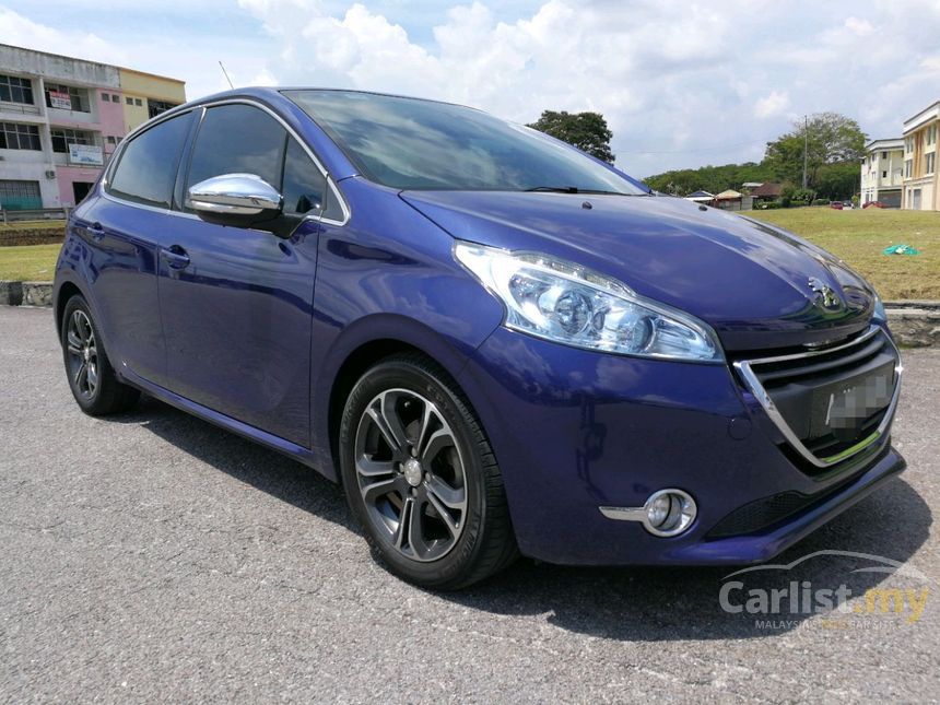 Peugeot 208 2014 Allure 1.6 in Kuala Lumpur Automatic 