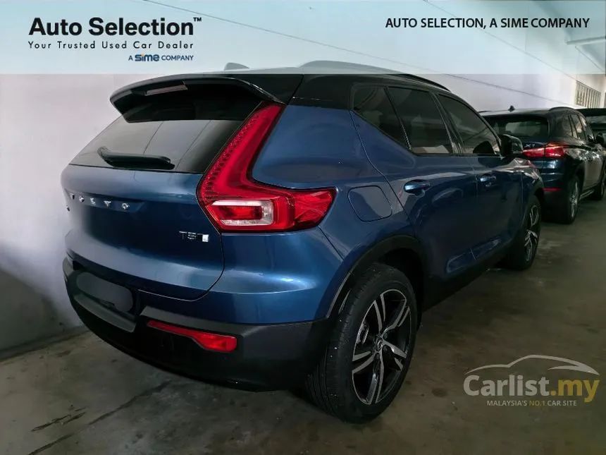 2021 Volvo XC40 T5 R-Design SUV