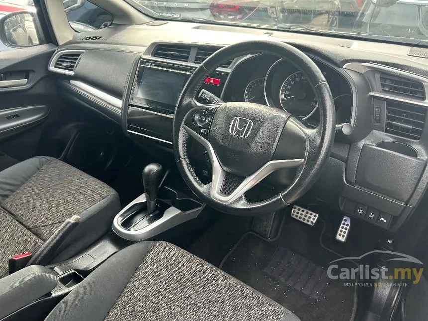 2016 Honda Jazz V Hatchback