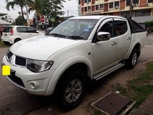 2012 Mitsubishi Triton 2.5 Standard Pickup Truck