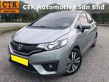 2015 Honda Jazz 1.5 V i-VTEC FULL SERVICE RECORD BY HONDA ,EASY LOAN ,TIP TOP , ONE HOUR APPROVED
