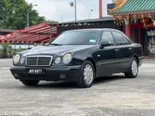 1999 Mercedes-Benz E280 2.8 Elegance Sedan