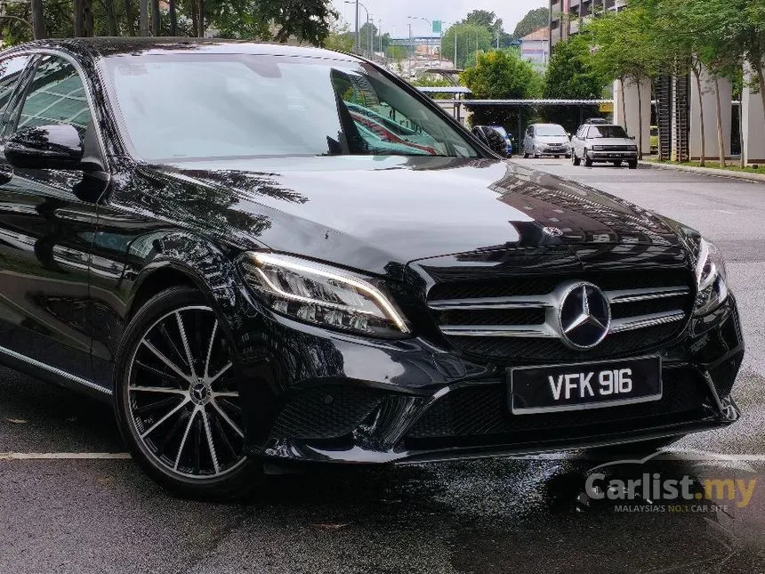 2019 Mercedes-Benz C200 AMG Line Sedan