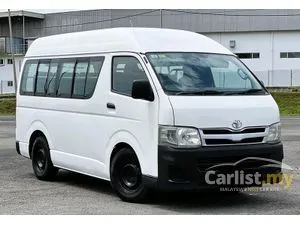2011 Toyota Hiace 2.5 Window Van Van