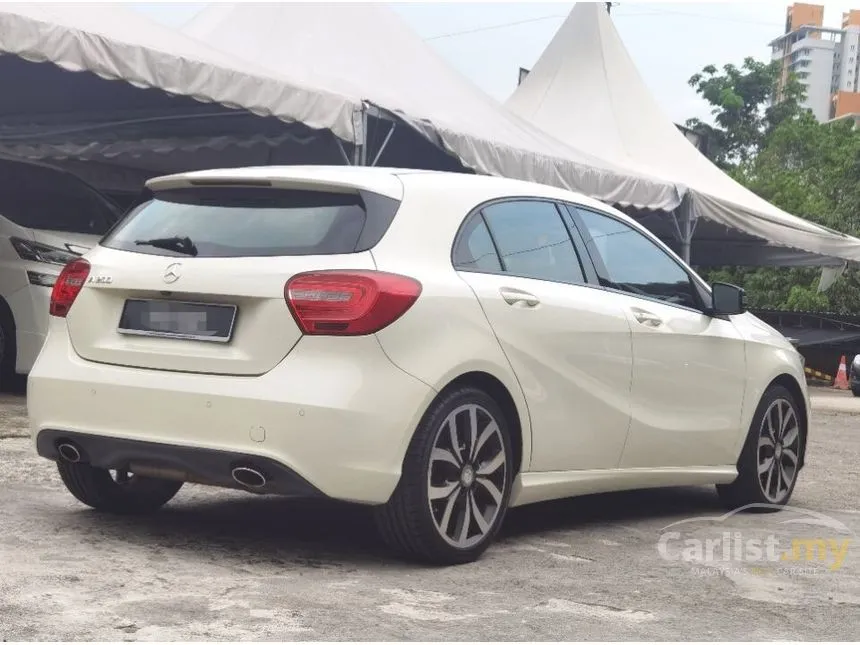 2013 Mercedes-Benz A200 Hatchback